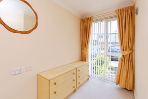 BEDROOM- click for photo gallery